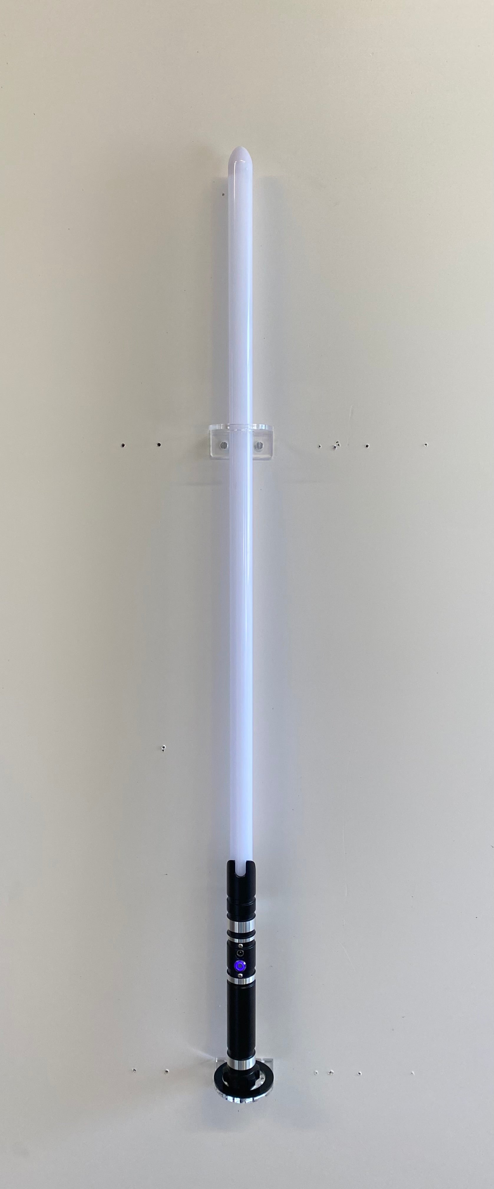 Acrylic perspex lightsaber wall mount not illuminated