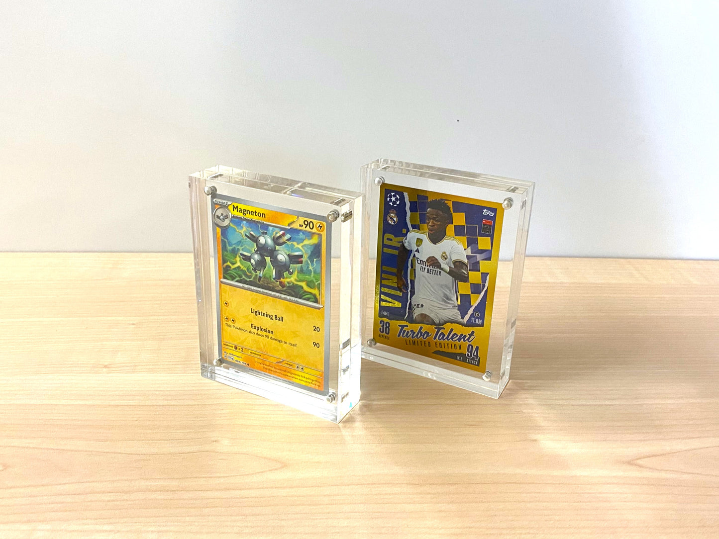 Magnetic Freestanding Acrylic Display for Trading Cards
