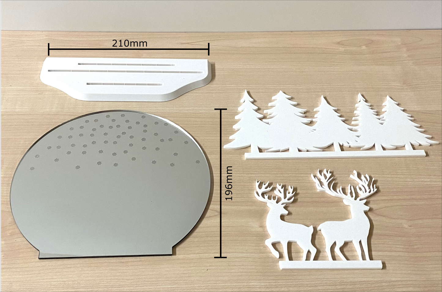 Acrylic Laser Cut Reindeer Christmas Scene Decoration